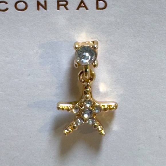 Lauren Conrad Gold Starfish Earrings - Picture 4 of 7